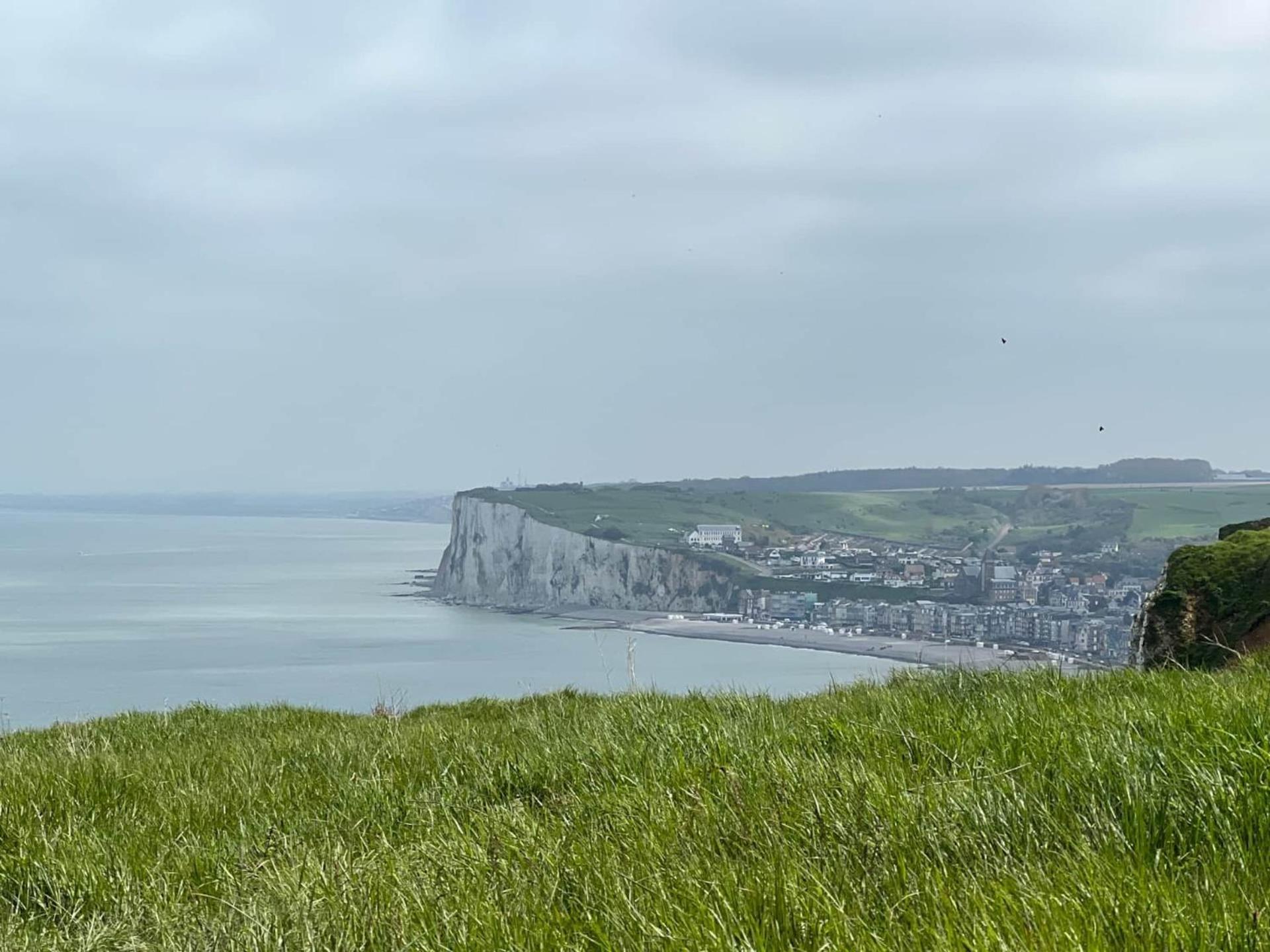 Caprices De Mer Appartement Avec Grand Balcon Et Vue A 300 M Plage, Apercu Mer, Lit Queen Size, Mers Les Bains Le Treport , Petit Dejeuner En Option, 2 Velos Fournis Exterior foto